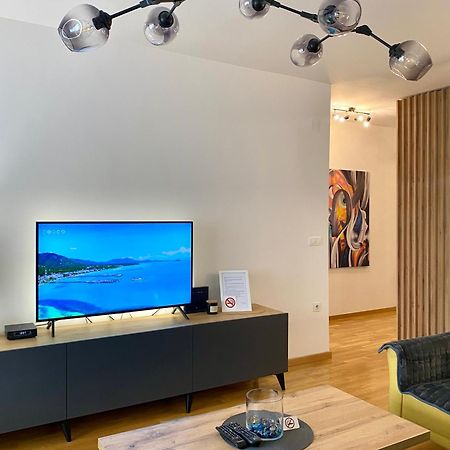 Aj Luxe Residence Skopje Exteriör bild