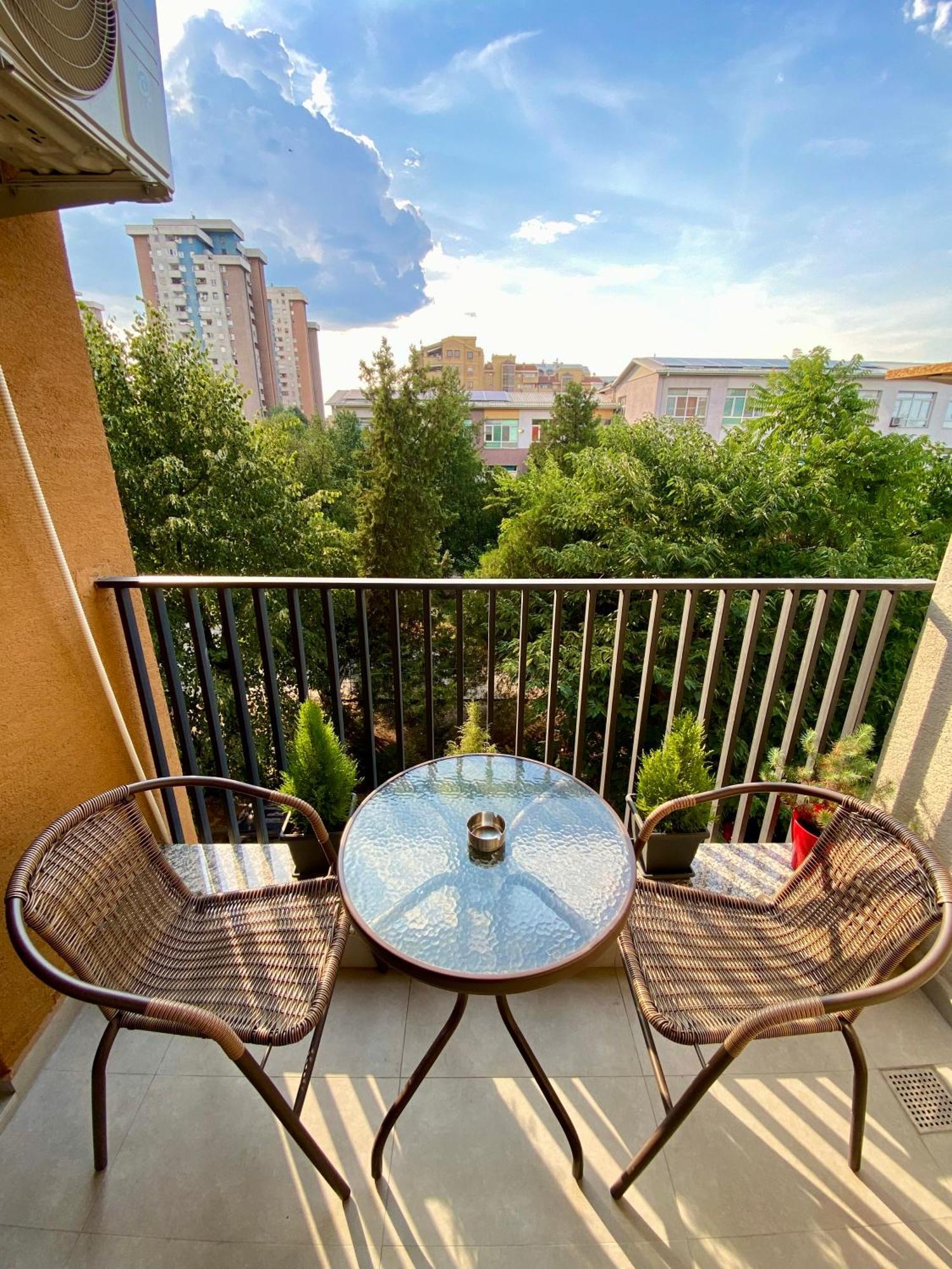 Aj Luxe Residence Skopje Exteriör bild