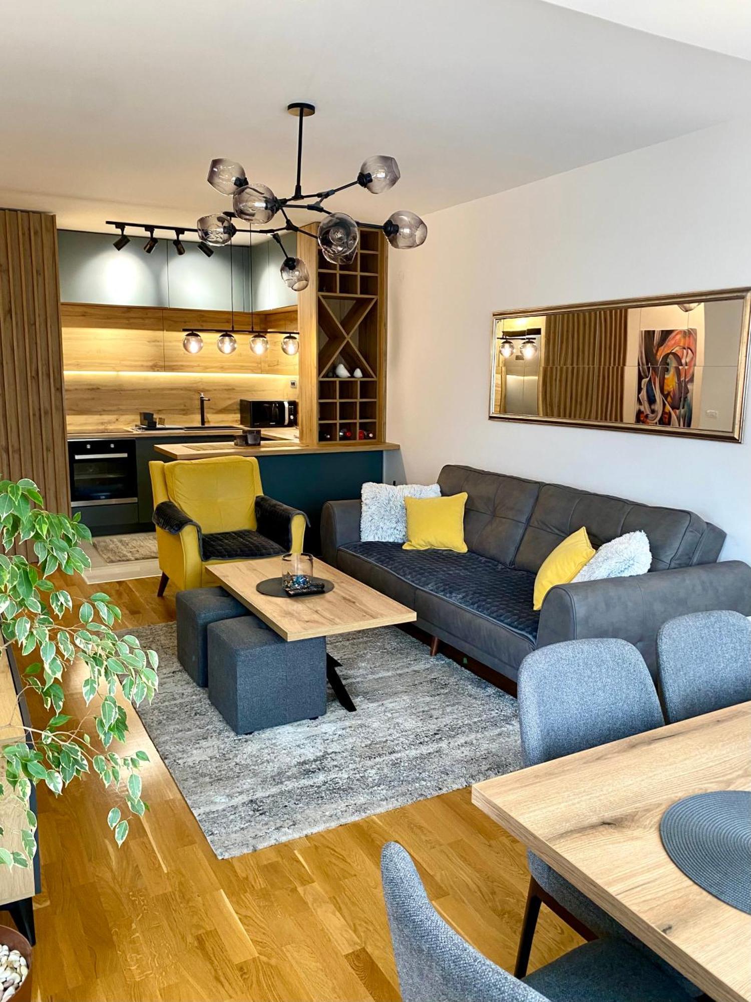 Aj Luxe Residence Skopje Exteriör bild
